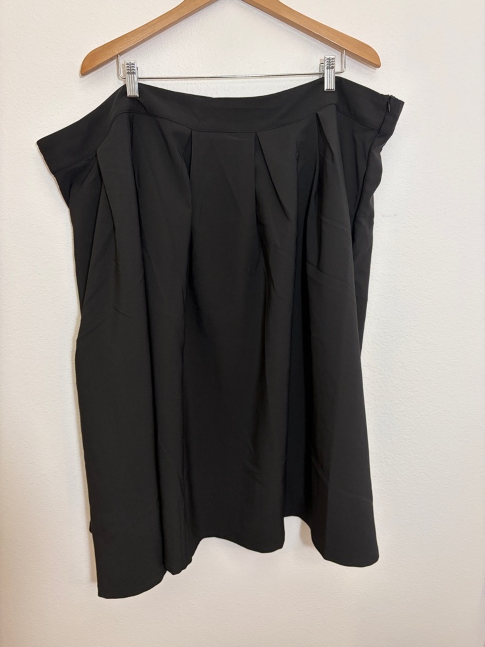 NWT Today I Am A Princess Society Plus Classic Black Pleated Skirt